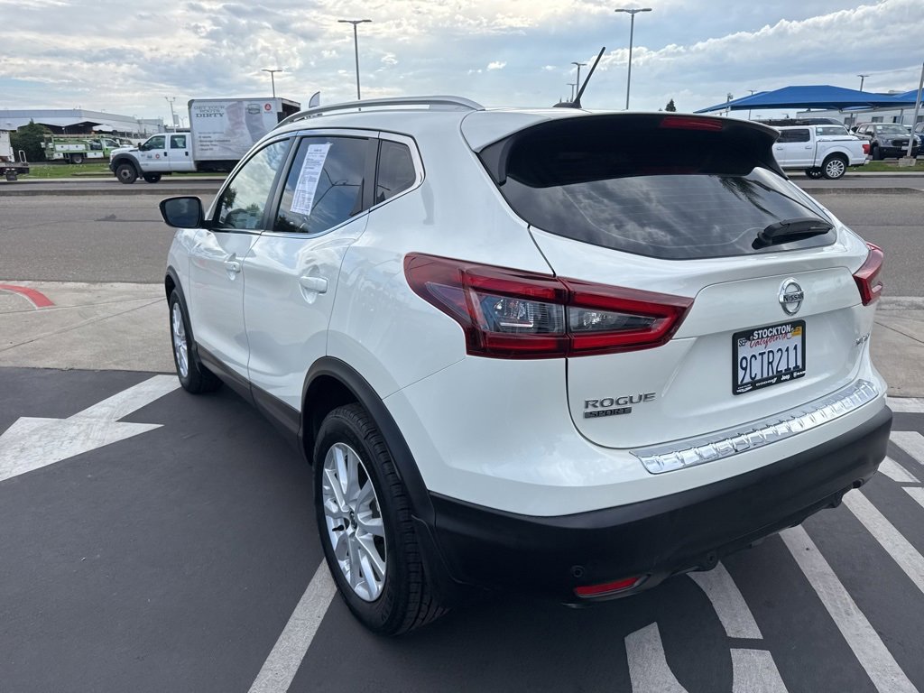 Used 2022 Nissan Rogue Sport SV image 7