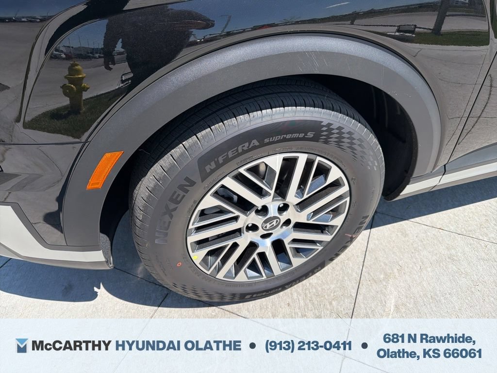 Used 2026 Hyundai Palisade SEL FWD image 16