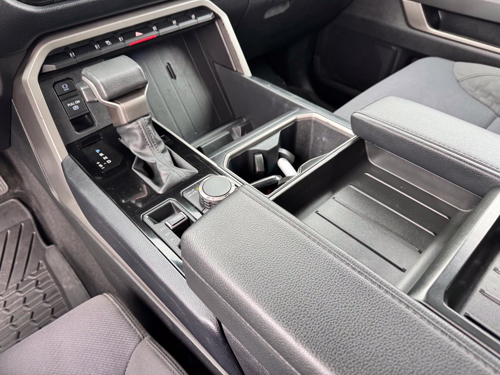 Used 2022 Toyota Tundra SR5 AWD/4WD image 19