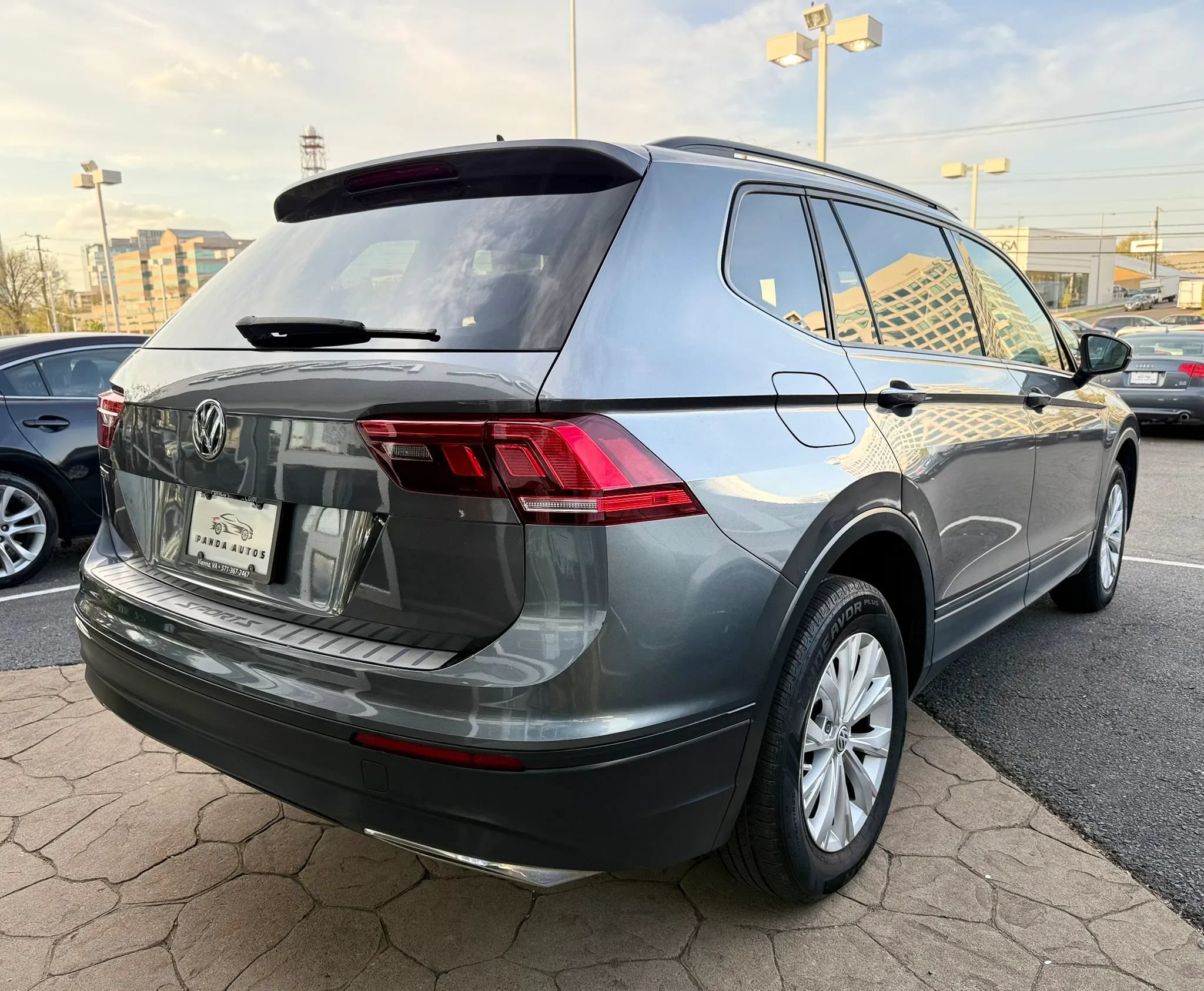 Used 2020 Volkswagen Tiguan S FWD image 6
