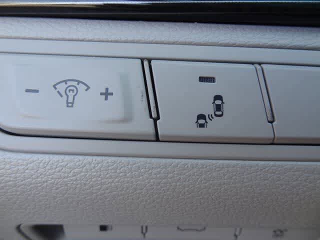 Used 2018 Hyundai Sonata Limited image 18