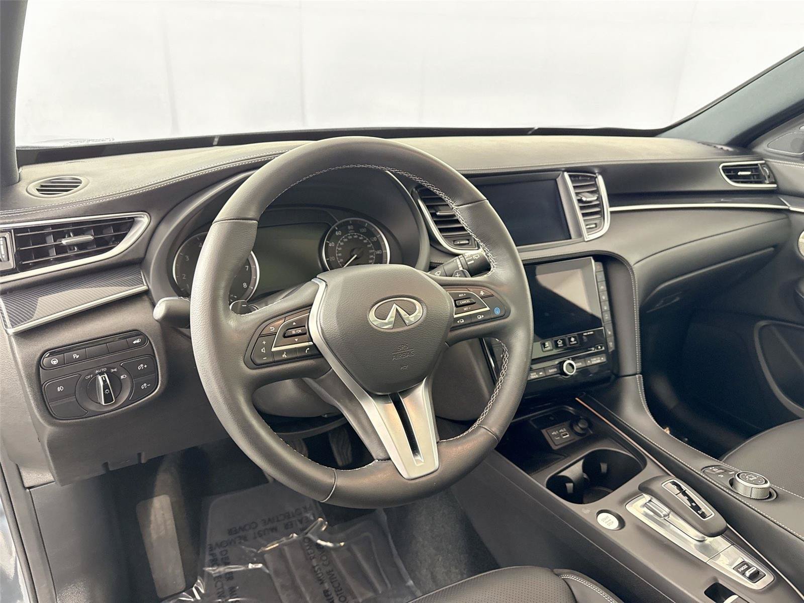 Used 2025 INFINITI QX50 Sport AWD/4WD image 4