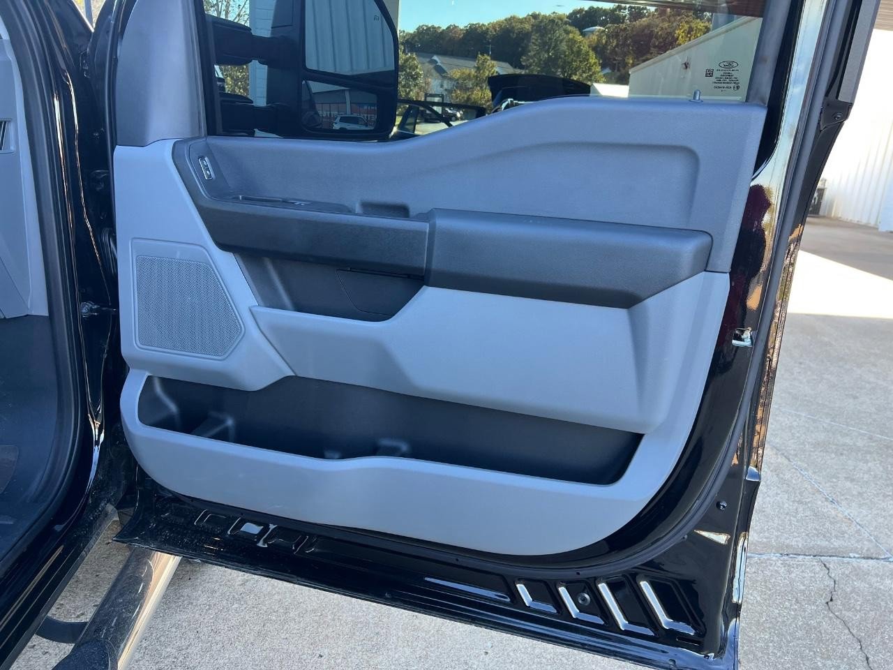 Used 2025 Ford F350 XL w/ XL Driver Assist Package image 31