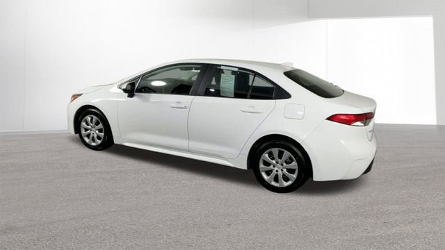Used 2024 Toyota Corolla LE FWD image 6