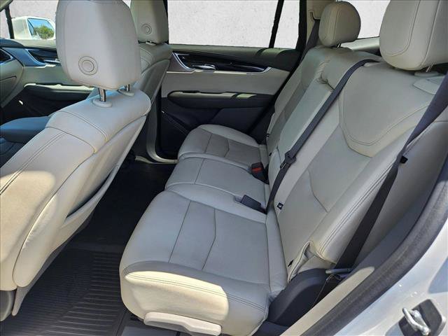 Used 2020 Cadillac XT6 Premium Luxury AWD/4WD image 21