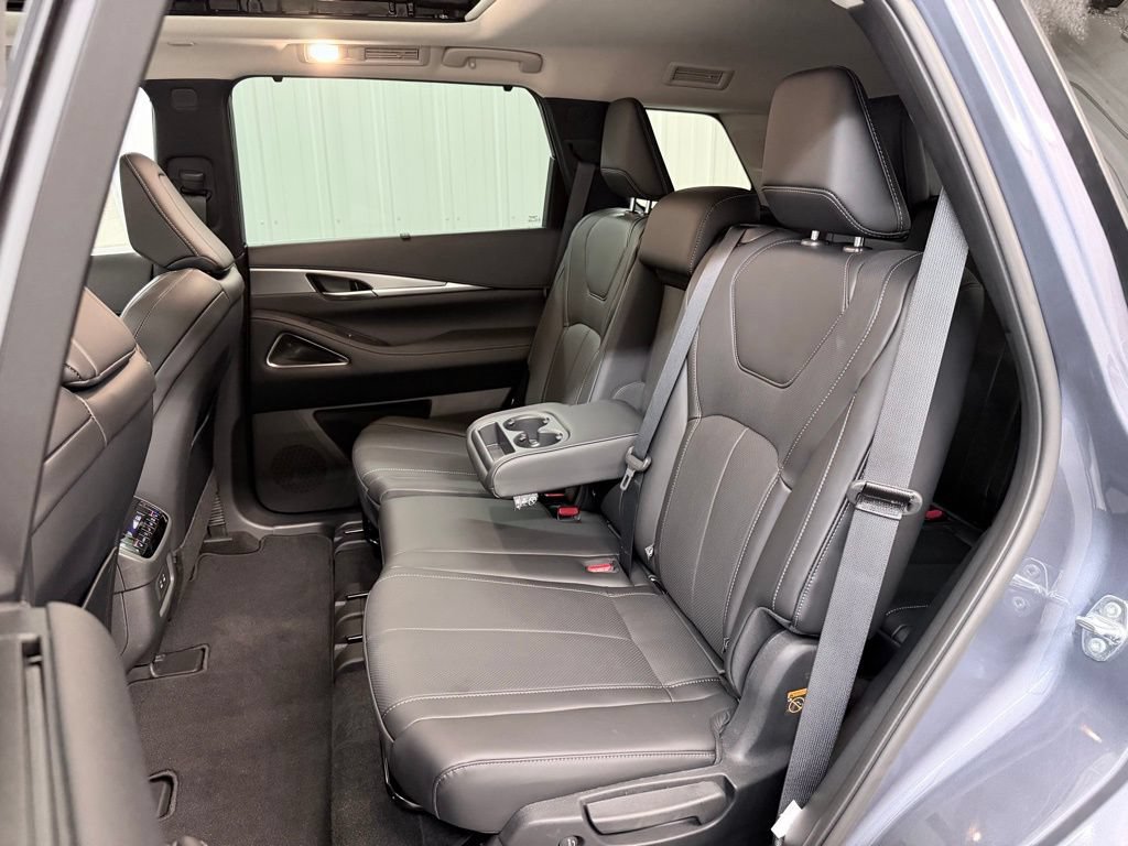 Certified 2026 INFINITI QX60 Luxe w/ Cargo Package FWD image 33