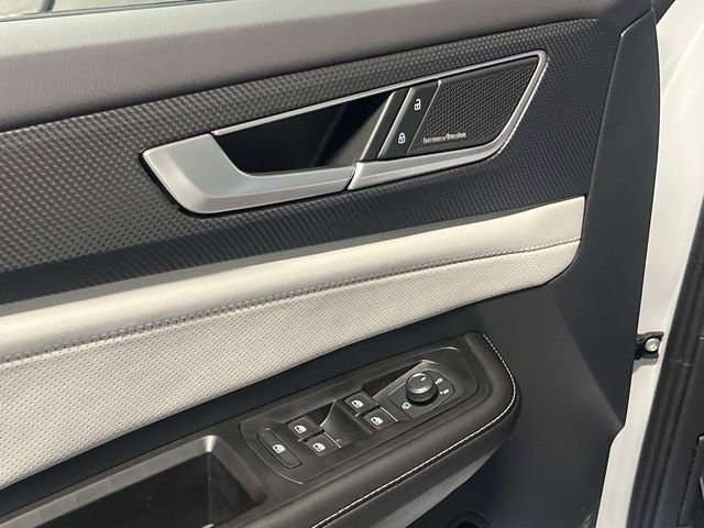 New 2026 Volkswagen Atlas Cross Sport SEL Premium R-Line image 10