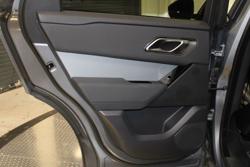 Certified 2025 Land Rover Range Rover Velar S AWD/4WD image 41