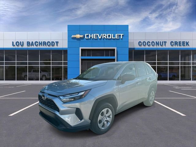 Used 2023 Toyota RAV4 LE image 4