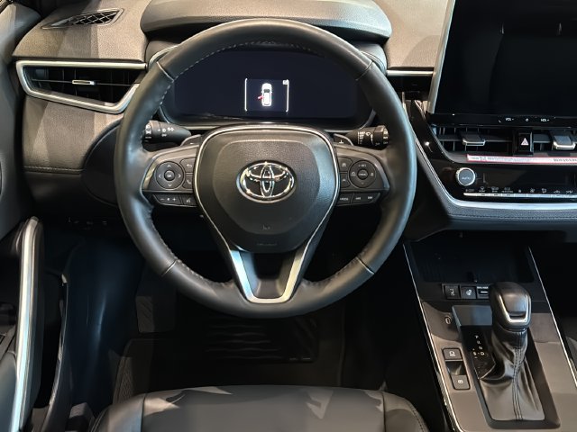 Used 2026 Toyota Corolla Cross AWD Hybrid w/ Convenience Package image 15