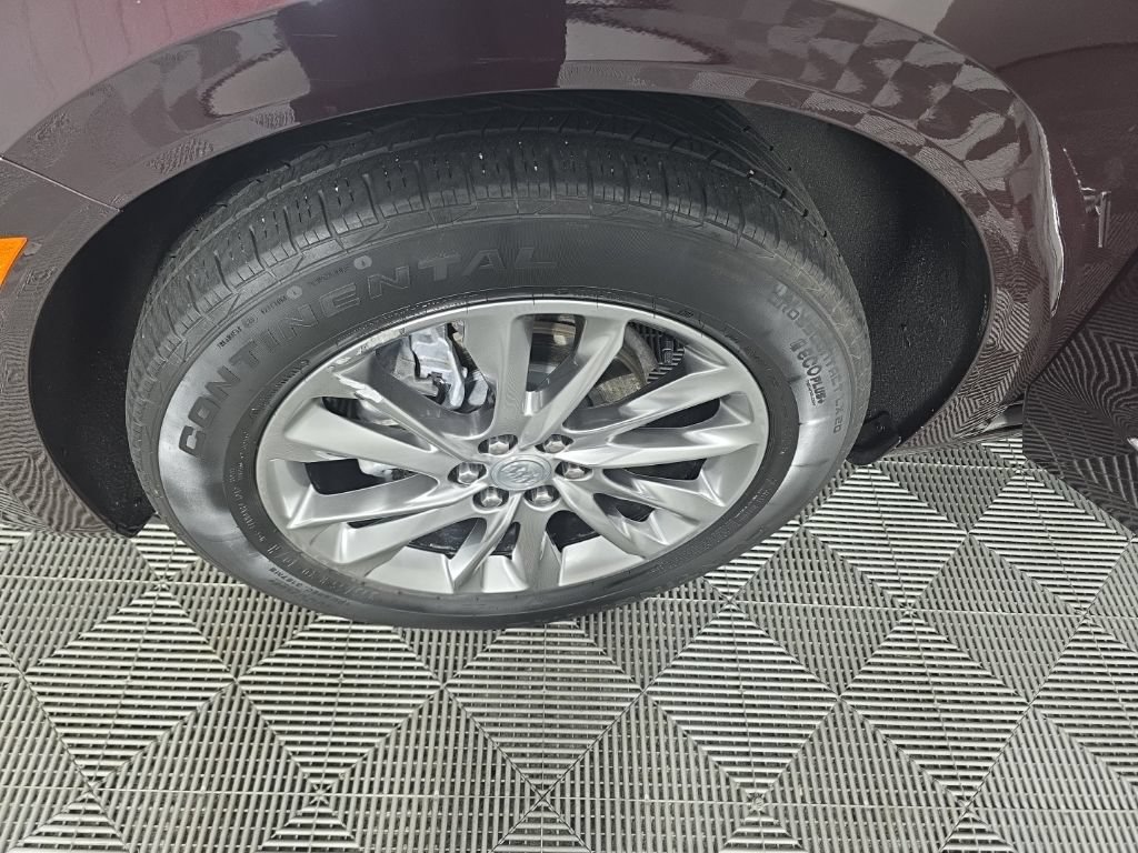 Used 2022 Buick Enclave Avenir w/ Avenir Technology Package AWD/4WD image 10