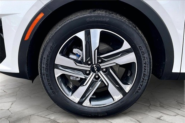 Certified 2022 Kia Sorento SX w/ Panoramic Sunroof Package image 8