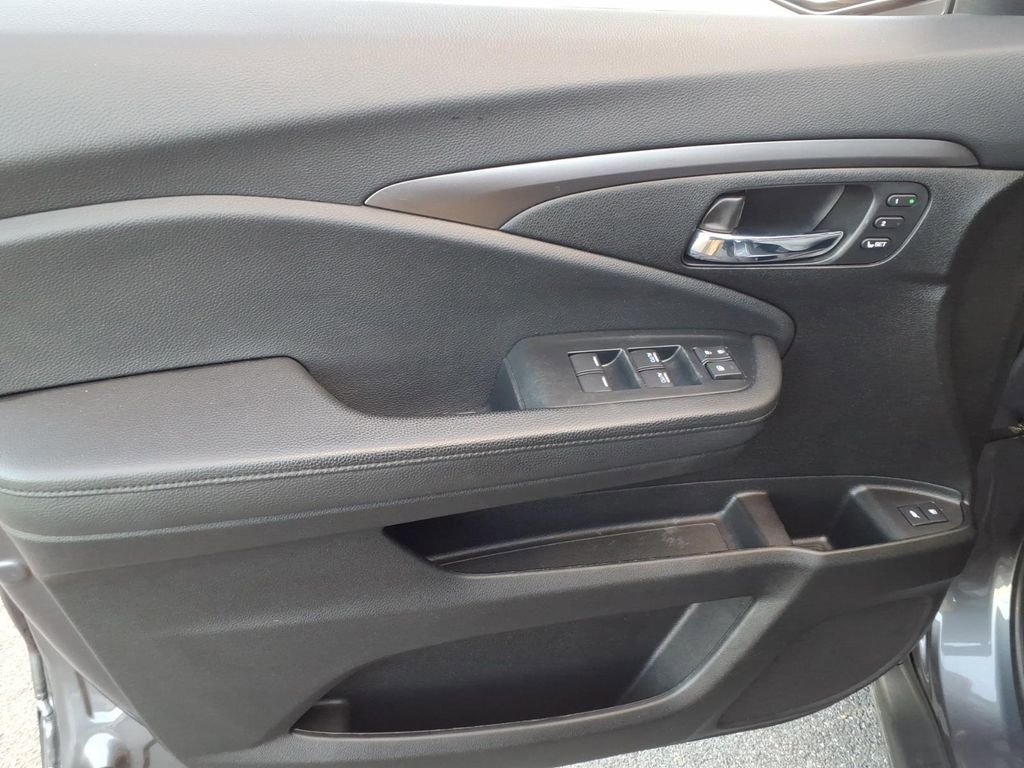 Used 2021 Honda Passport EX-L image 13