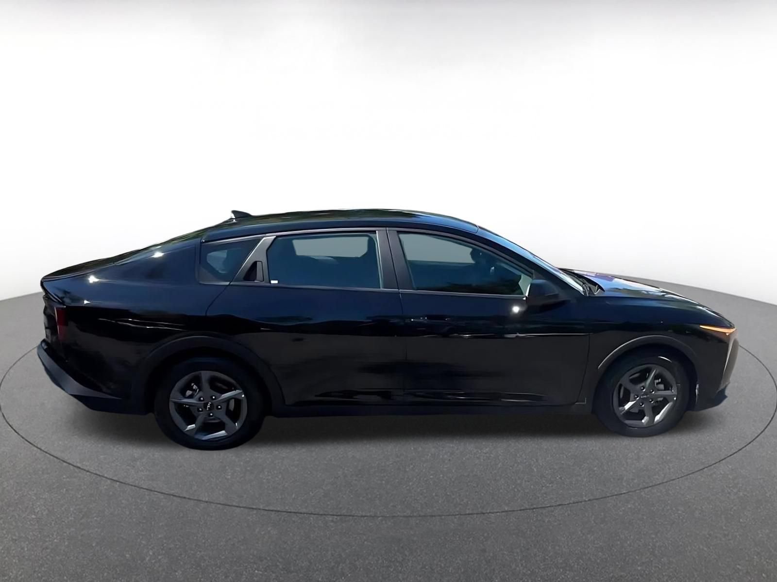Used 2025 Kia K4 FWD image 16