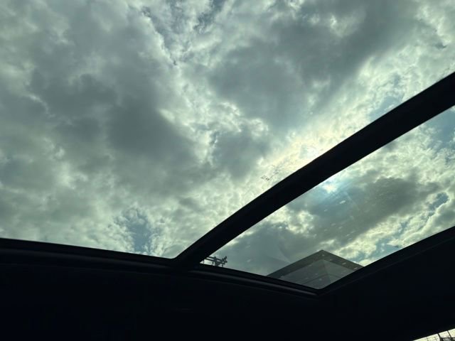 Used 2024 Lincoln Nautilus Reserve w/ Equipment Group 202A image 26