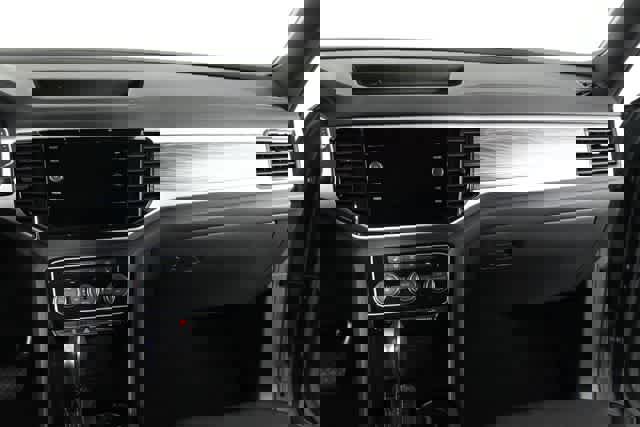 Certified 2023 Volkswagen Atlas Cross Sport SE w/ Panoramic Sunroof Package image 19