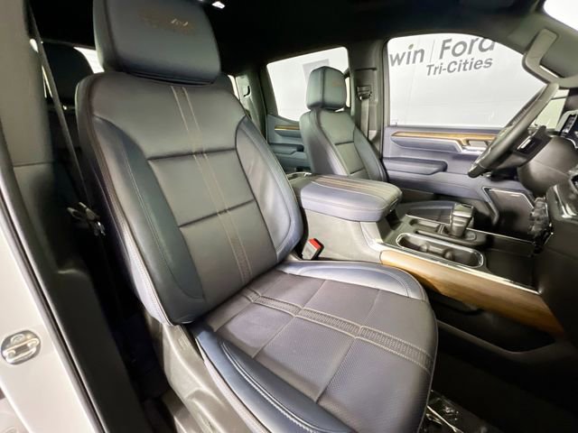 Used 2024 Chevrolet Silverado 1500 High Country w/ Z71 Off-Road Package image 16