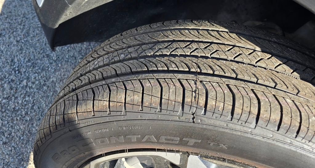 Used 2023 Chevrolet TrailBlazer RS w/ Sun and Liftgate Package image 9