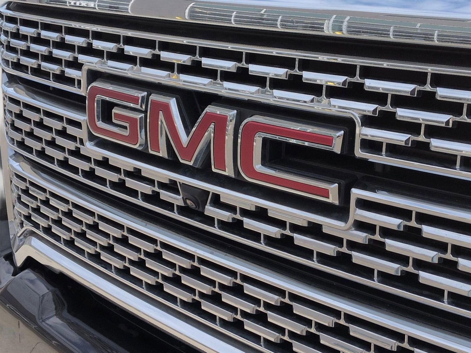 Used 2023 GMC Sierra 2500 Denali image 14