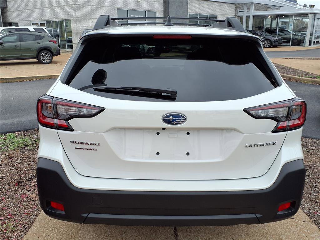 Certified 2025 Subaru Outback Premium image 2