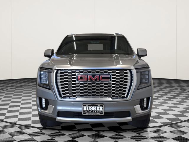 Used 2024 GMC Yukon Denali w/ Denali Reserve Package image 3