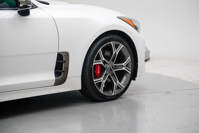 Used 2020 Kia Stinger GT1 RWD image 7