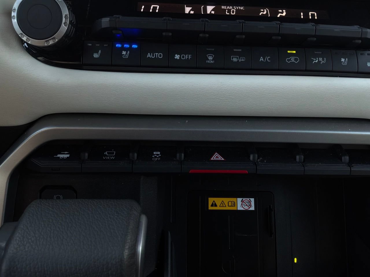 Used 2024 Toyota Sequoia Capstone AWD/4WD image 36