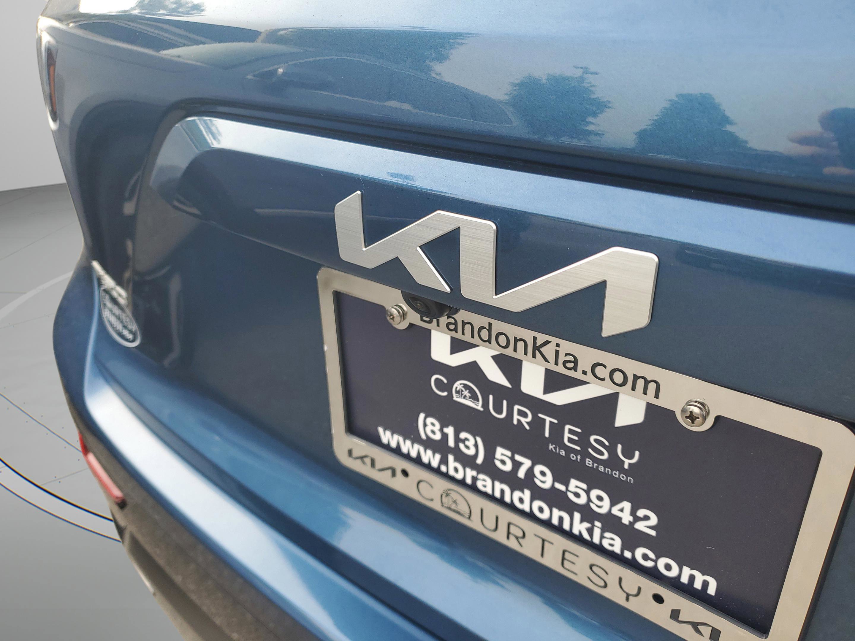 Certified 2024 Kia Niro SX Touring image 8