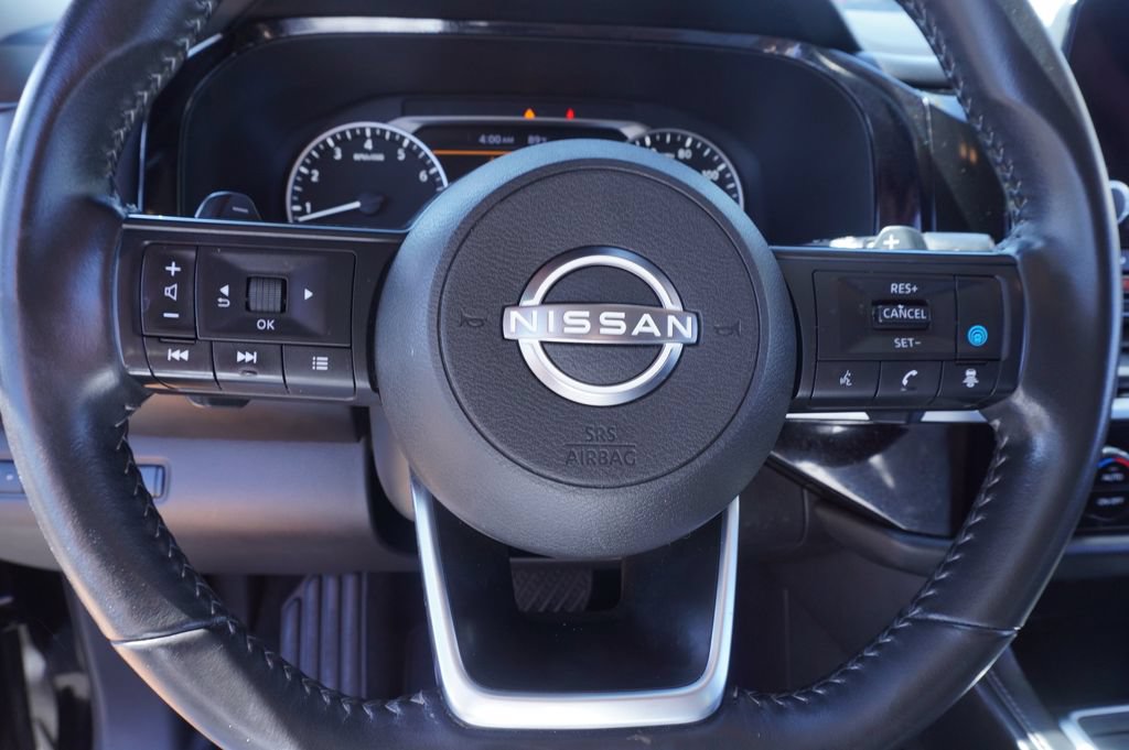 Used 2025 Nissan Pathfinder SV FWD image 18