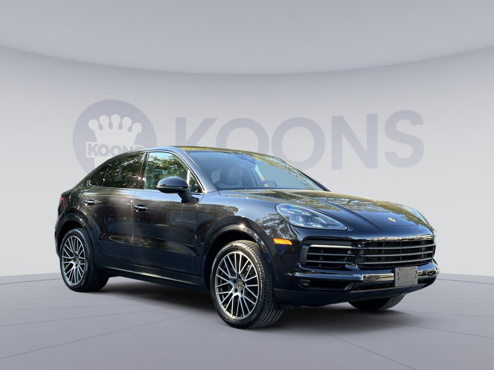 Used 2022 Porsche Cayenne Platinum Edition image 8