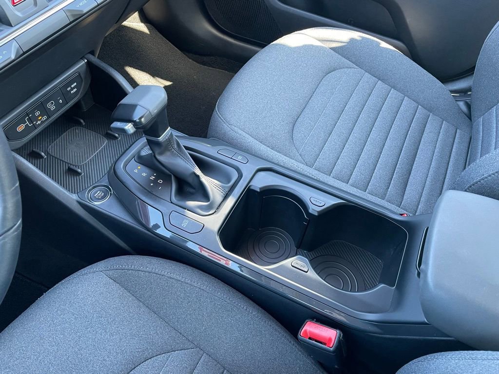 Used 2025 Kia K4 EX image 18