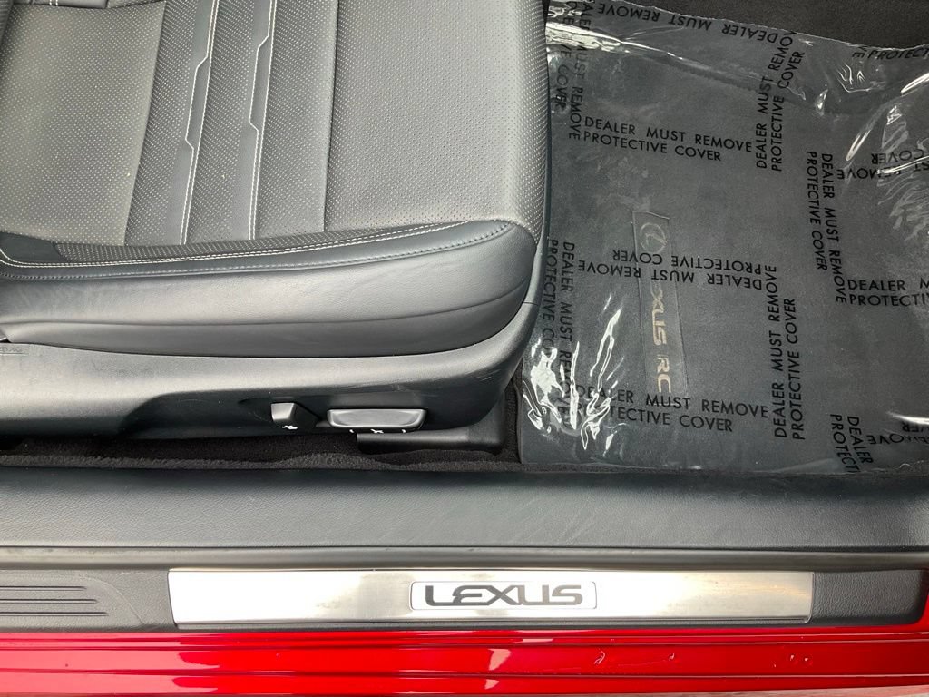 Used 2016 Lexus RC 200t RWD image 41