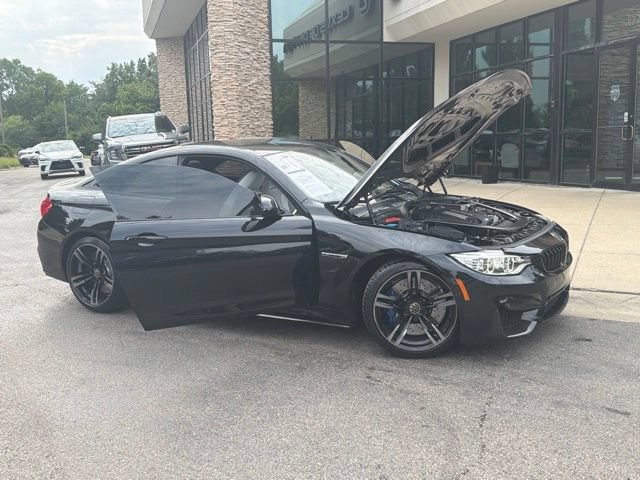 Used 2017 BMW M4 Coupe RWD image 9