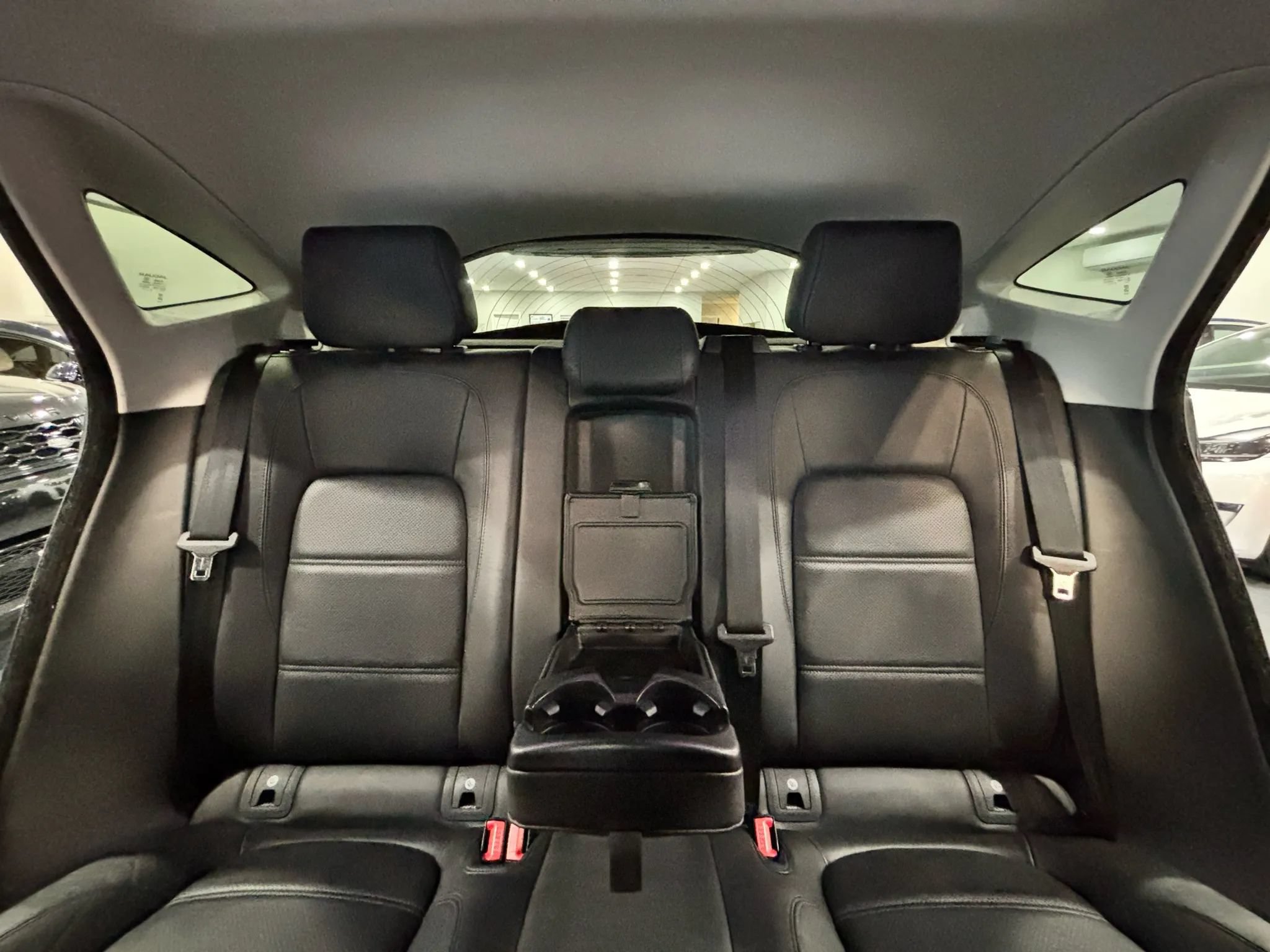 Used 2018 Jaguar E-PACE S AWD/4WD image 19