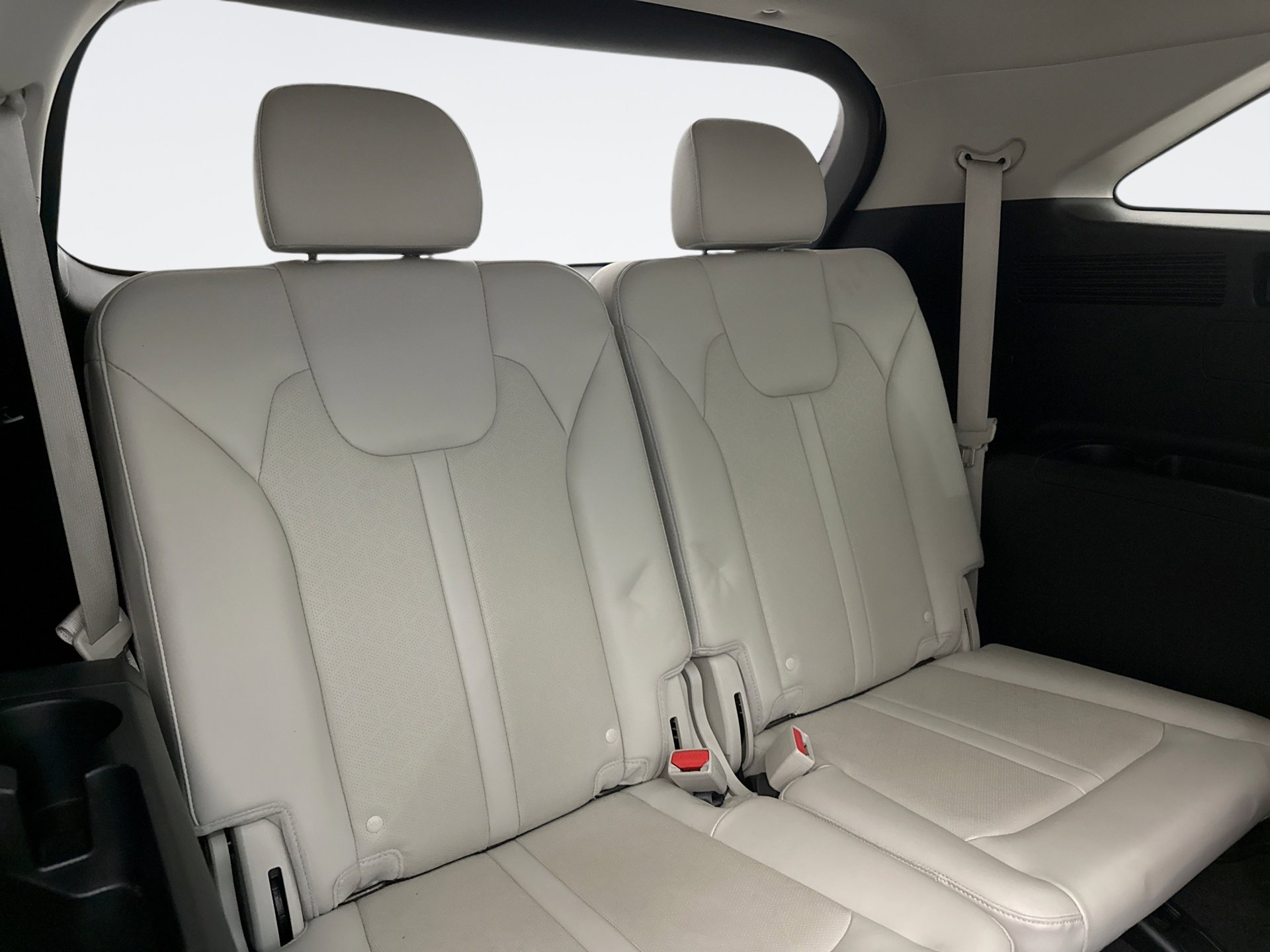 Used 2023 Kia Sorento SX image 21