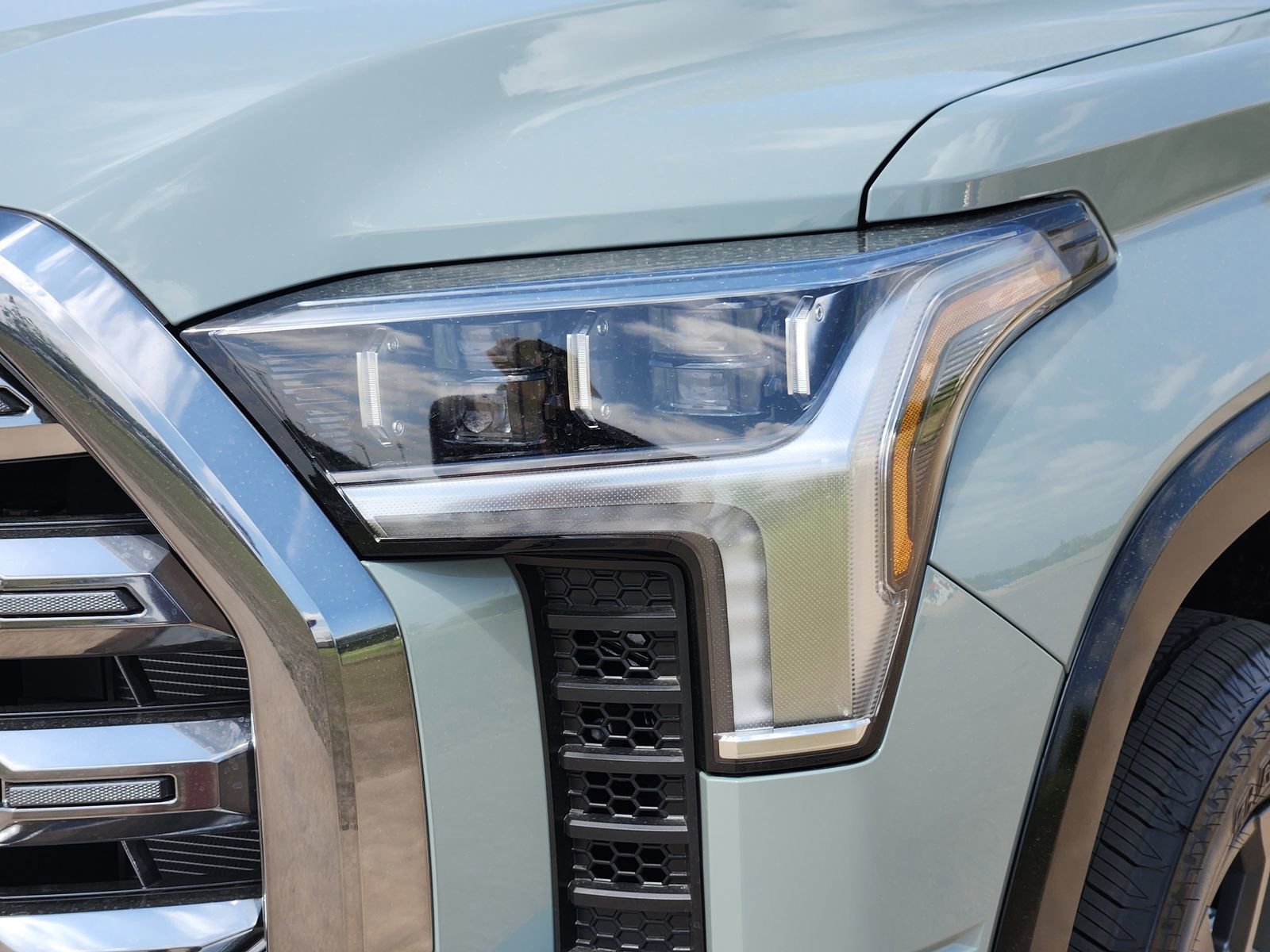 New 2026 Toyota Tundra Platinum AWD/4WD image 9