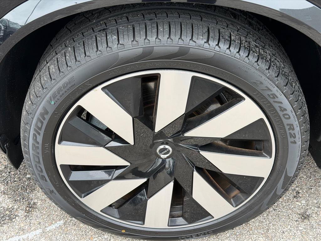 Certified 2023 Volvo XC90 T8 Ultimate w/ Protection Package AWD/4WD image 9