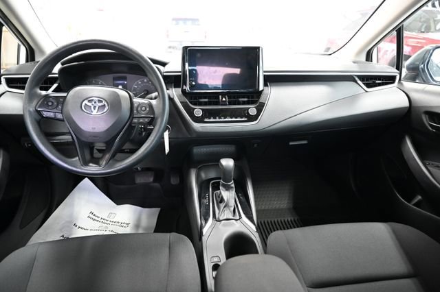 Used 2023 Toyota Corolla LE FWD image 11