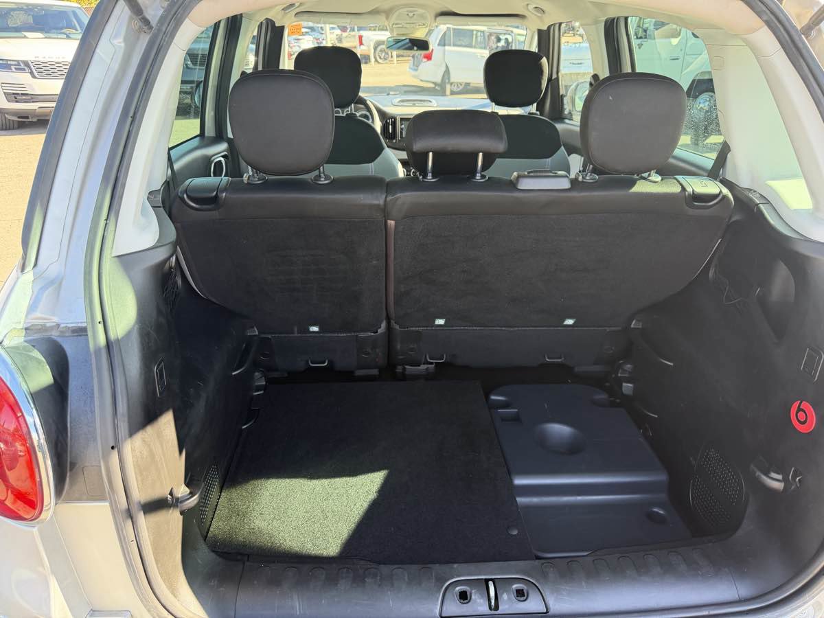 Used 2014 FIAT 500L Easy w/ Popular Equipment Group image 12