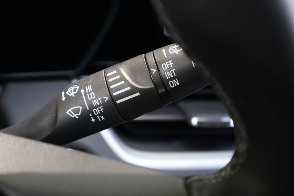 Used 2024 Chevrolet TrailBlazer LT w/ LT Cold Weather Package FWD image 26