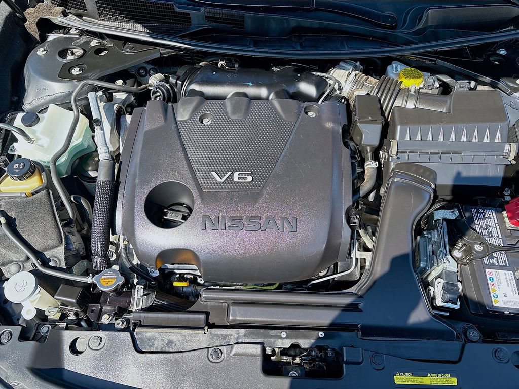 Used 2023 Nissan Maxima Platinum w/ Sport Mat Group FWD image 31