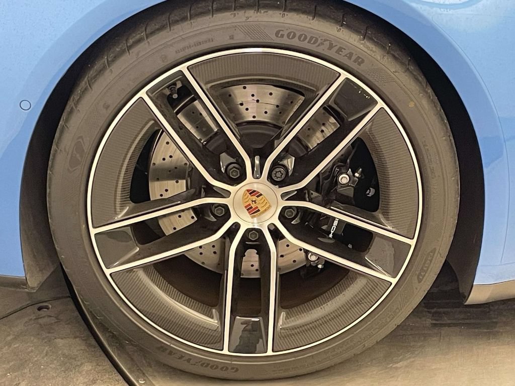 Certified 2026 Porsche 911 Carrera GTS RWD image 13