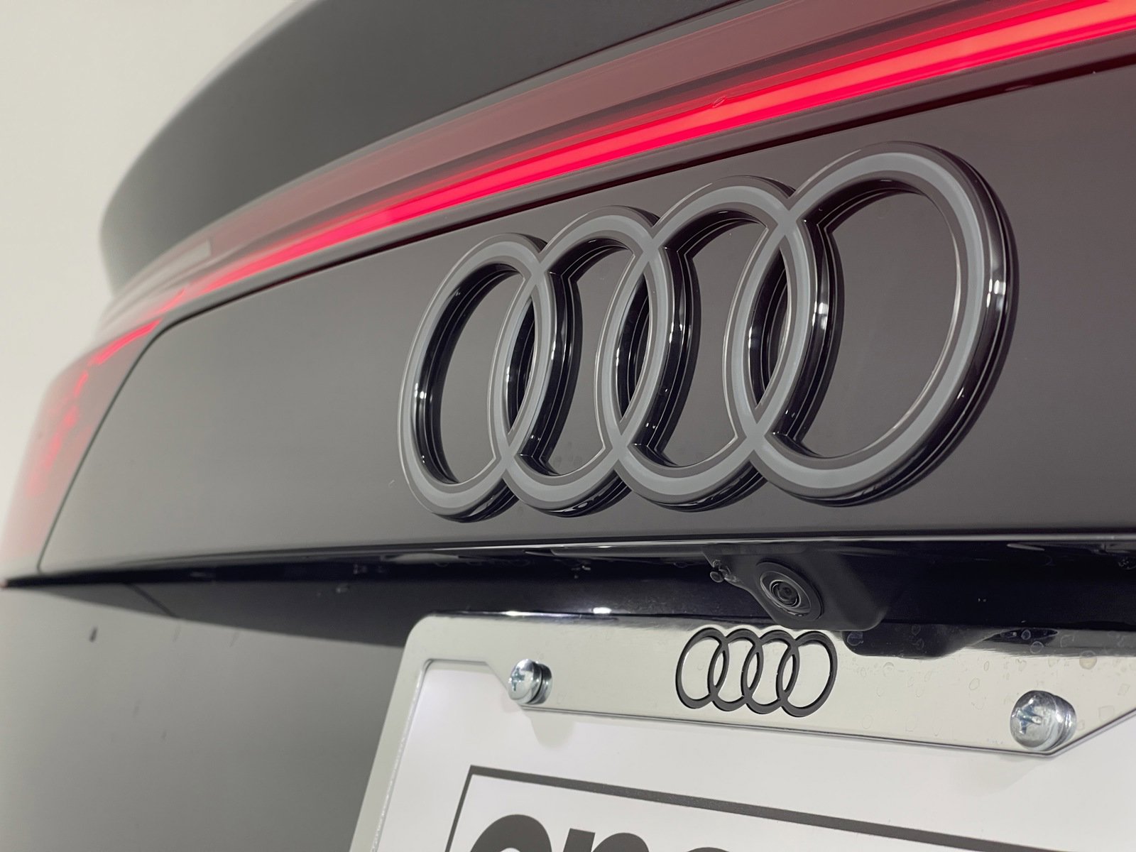 New 2025 Audi Q8 Premium Plus image 15