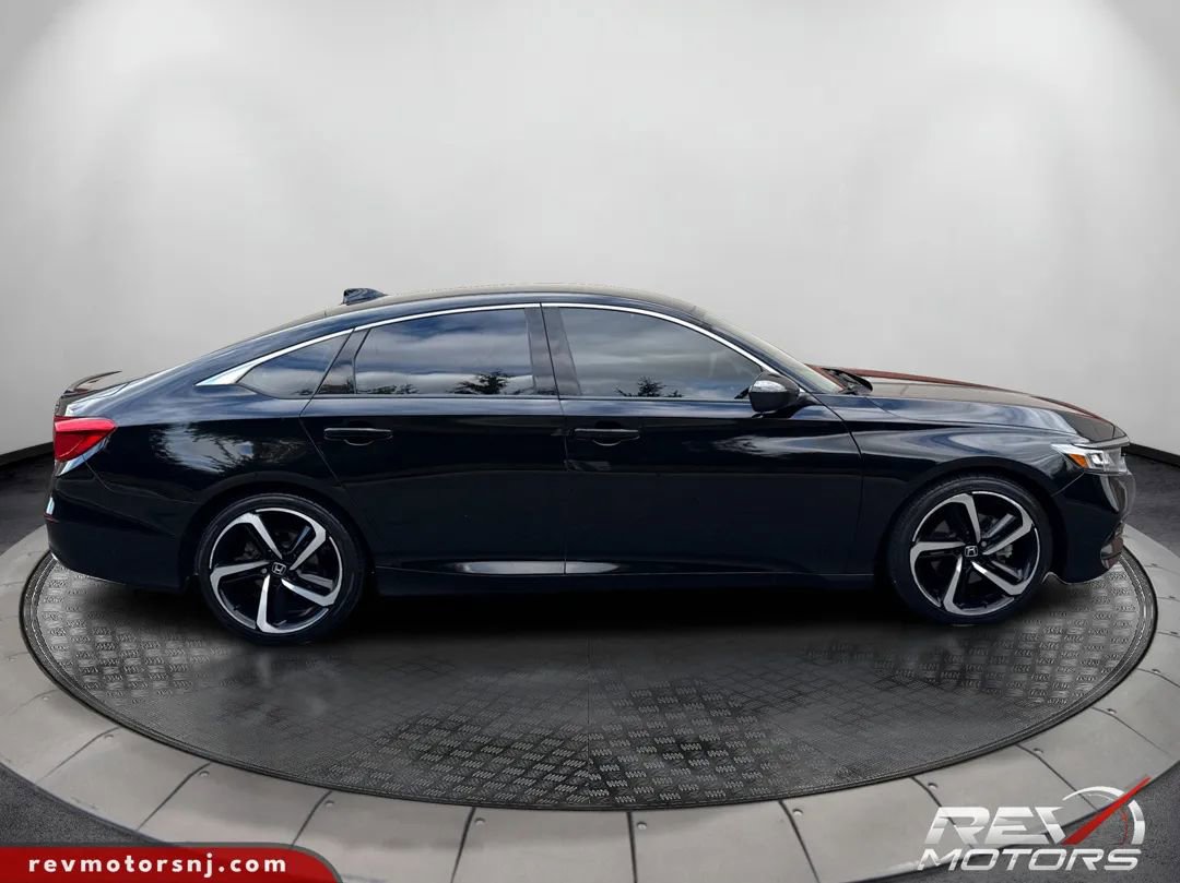 Used 2018 Honda Accord Sport image 6
