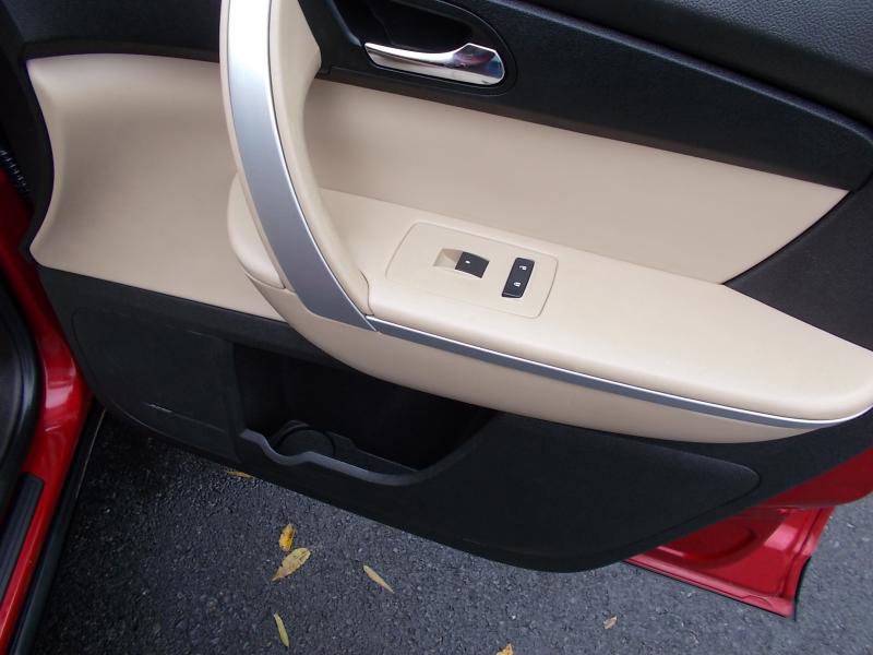 Used 2012 GMC Acadia SLT image 22