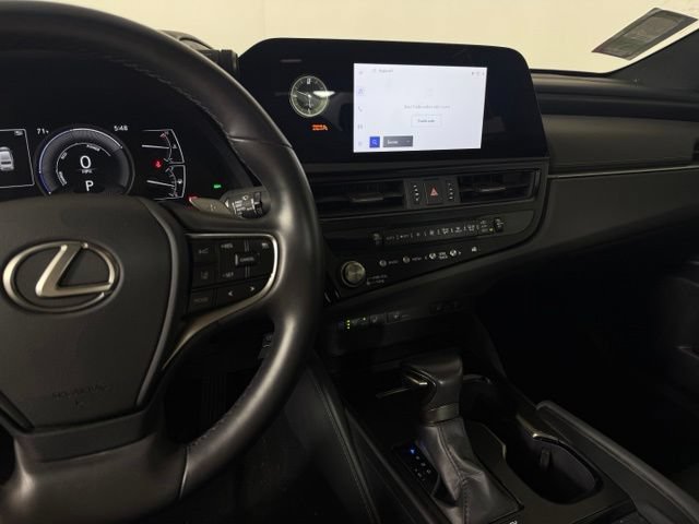 Used 2025 Lexus ES 300h w/ Premium Package FWD image 26