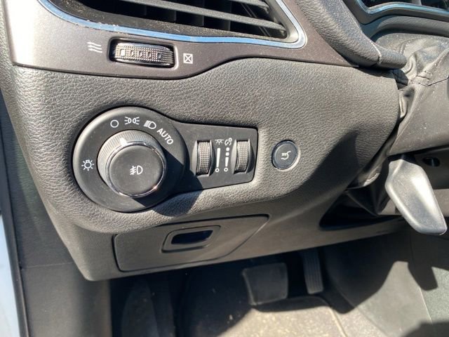 Used 2022 Jeep Cherokee Latitude Lux FWD image 23