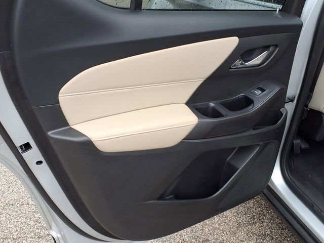 Used 2022 Chevrolet Traverse LT w/ LPO, Cargo Package image 18