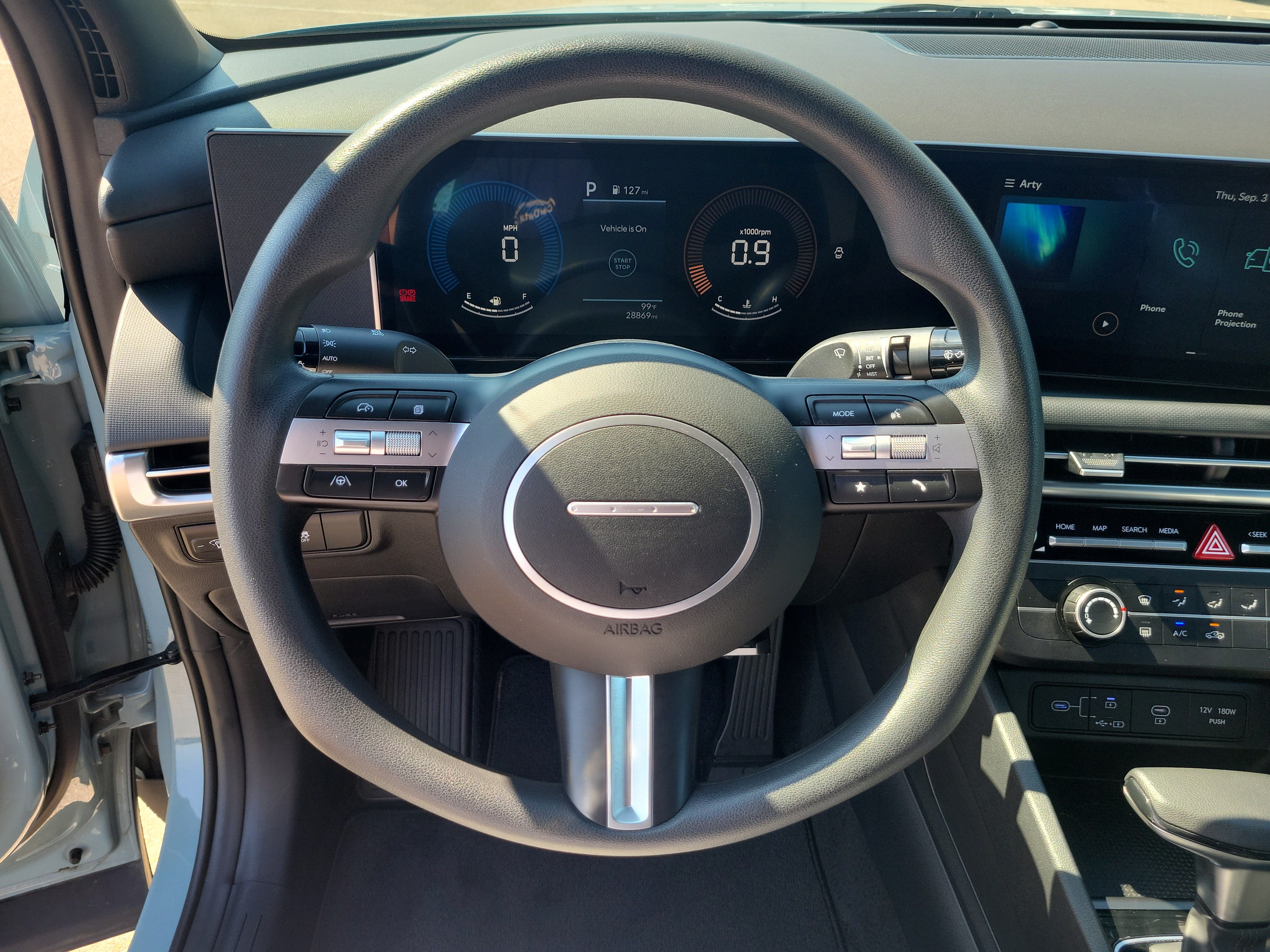 Used 2025 Hyundai Santa Cruz SE AWD/4WD image 20