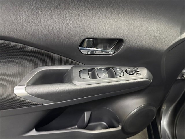 Used 2021 Nissan Kicks SV image 25